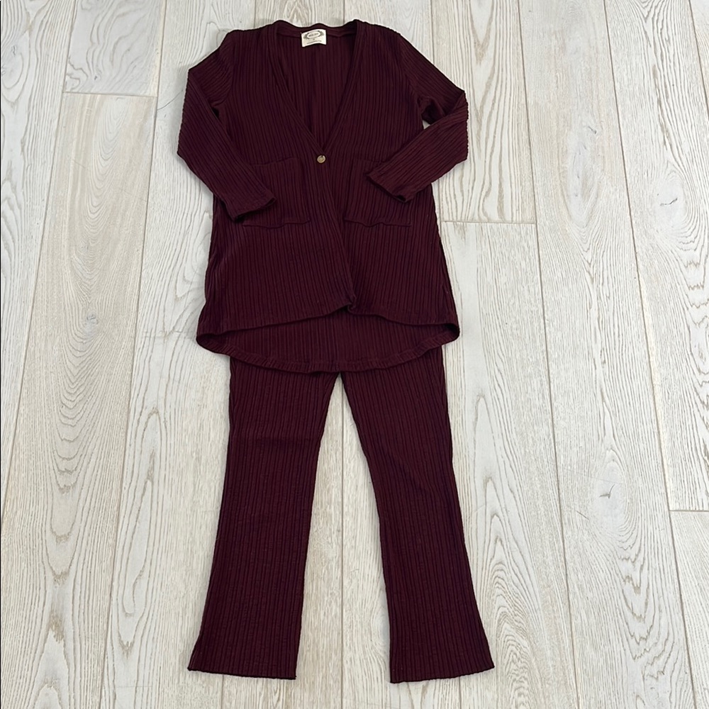 Joyfolie size 14 lounge set.
